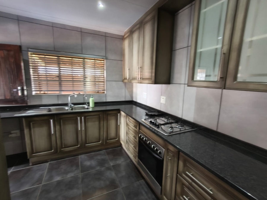 3 Bedroom Property for Sale in Waterkloof East North West